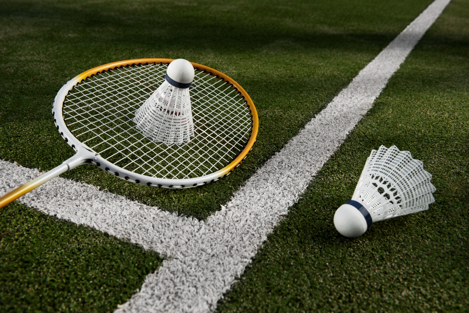 BADMINTON